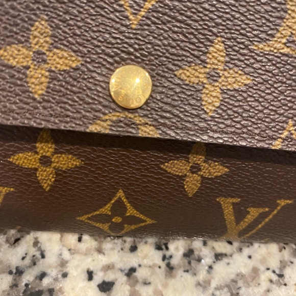 🎈SOLD🎈Louis Vuitton Sarah Wallet - Picture 4 of 12